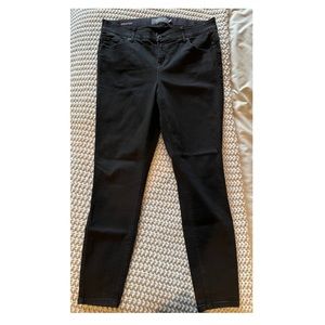 Torrid black jeggings